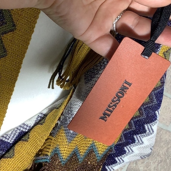 Missoni NEW - wide long lightweight chevron scarf or wrap - 40% wool and blends - Picture 6 of 7
